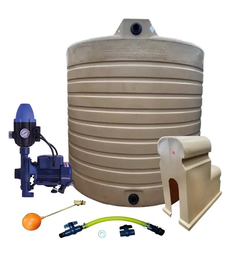Water tank Combo Executive: 10 000l Water tank & 0.55kw Flowpump Monoblock Water Pump xe2x80x94 product photo