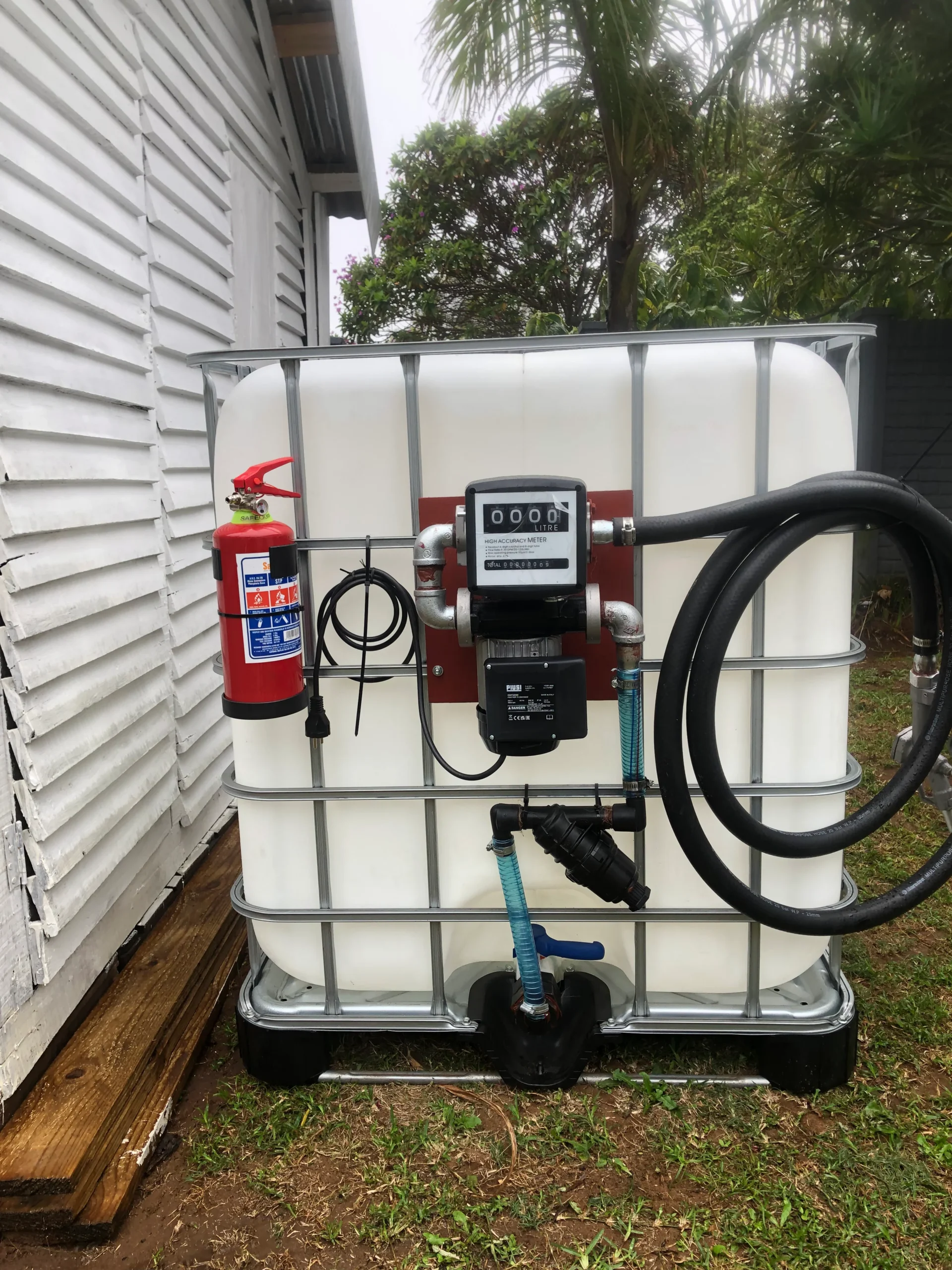 Piusi 1000L 220V 56l/min Diesel bowser (Italian) xe2x80x94 product photo