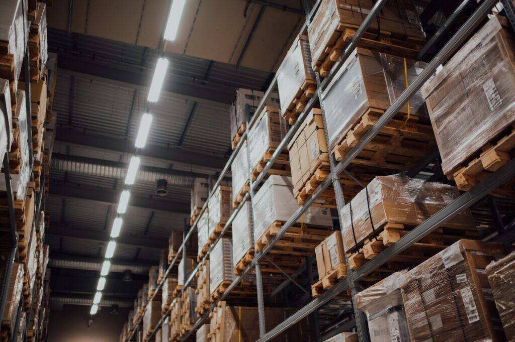 Warehouse pallet racking and shelving system